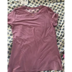 Tee shirt rose