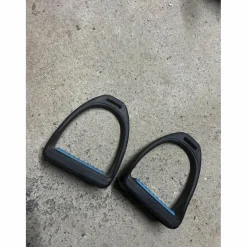 étriers