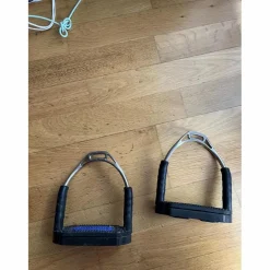 Étriers bow balance articulés