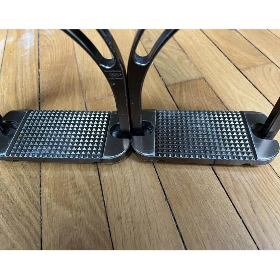 Étriers Jin Stirrup