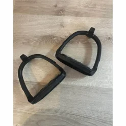 Étriers noire simples