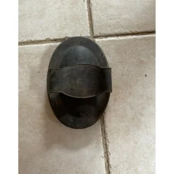Étrille en plastique