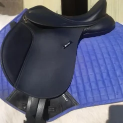 Vend ou échange selle wintec 14 pouces
