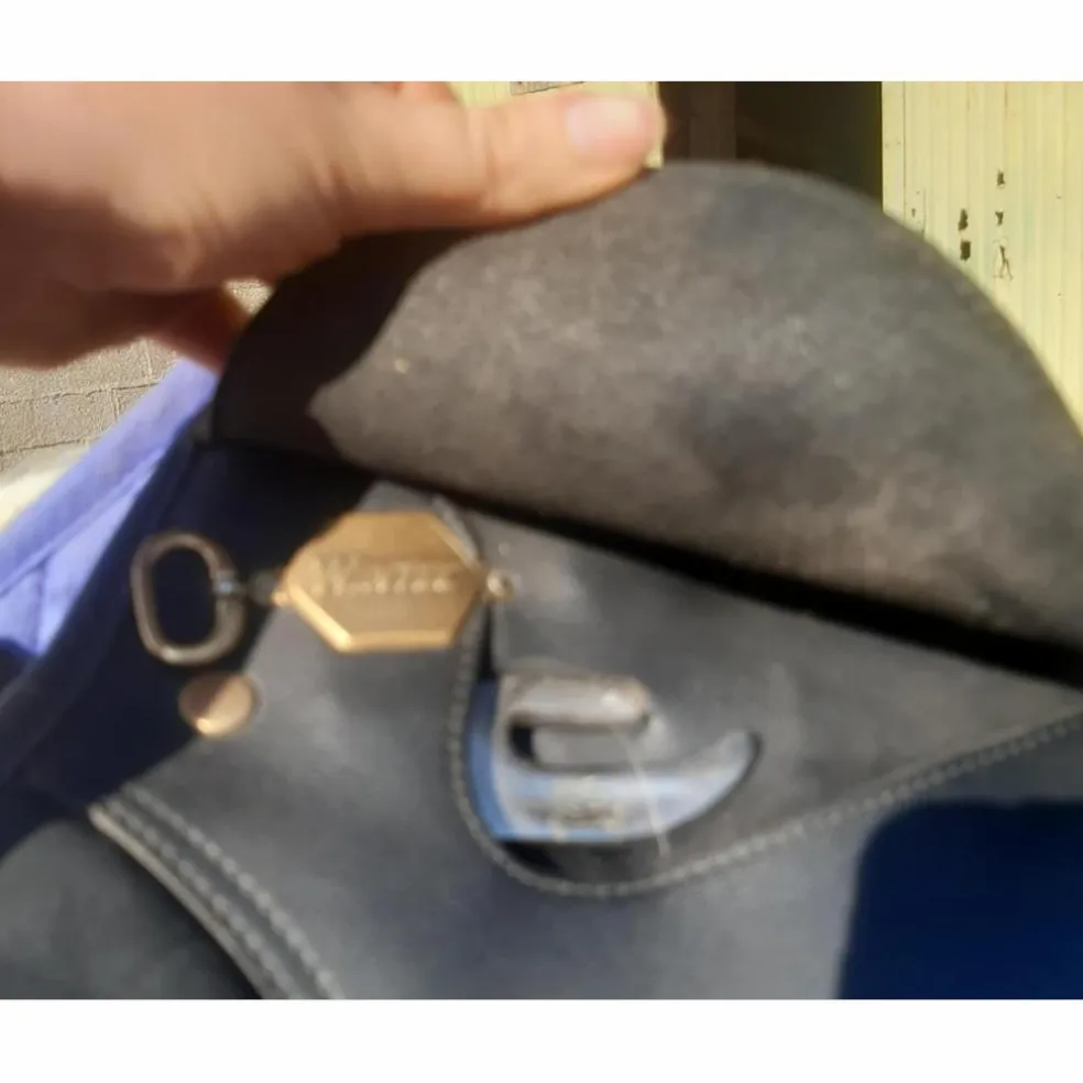 Vend ou échange selle wintec 14 pouces