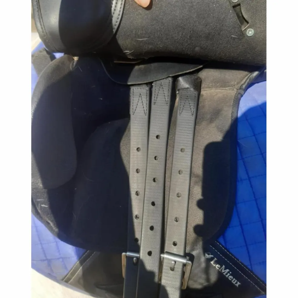 Vend ou échange selle wintec 14 pouces