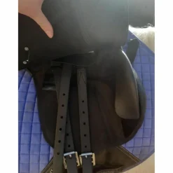 Vend ou échange selle wintec 14 pouces