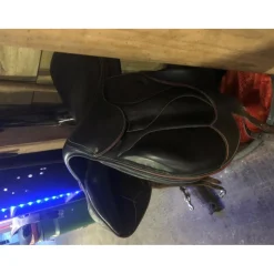 Vend selle Devoucoux neuve !