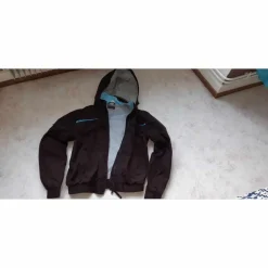Veste courte Fouganza