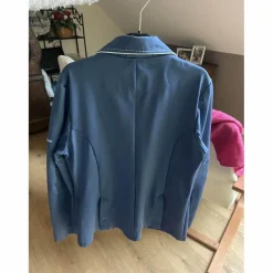 veste de concours bleue