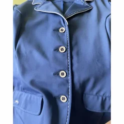 veste de concours bleue