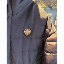 Veste flags and cup prune