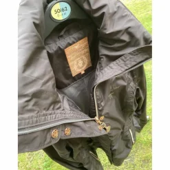 Veste imperméable cou montant