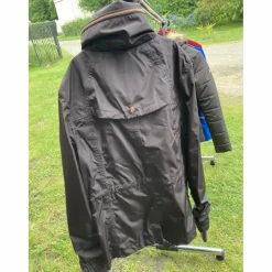 Veste imperméable cou montant