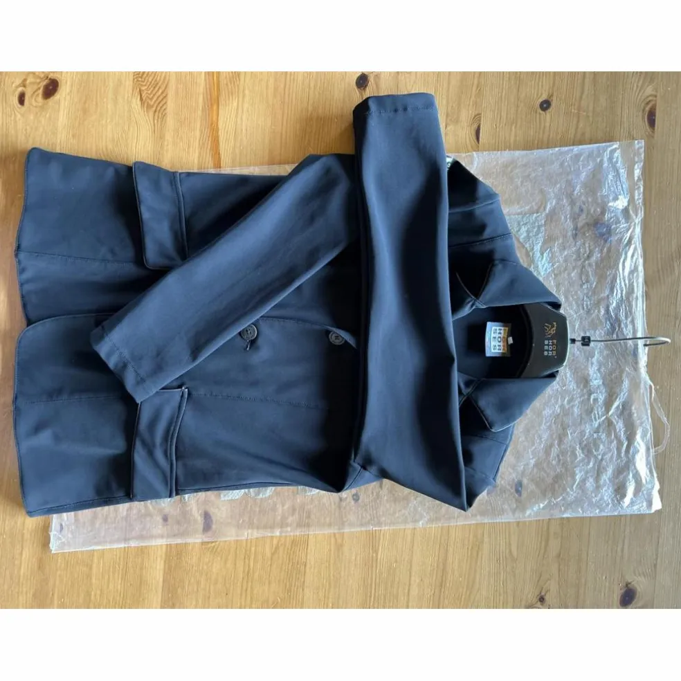 Veste italienne noire de concours équitation Christian ForHorses taille 14-15 ans