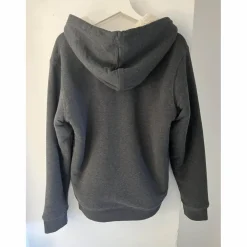 veste Kevin statut