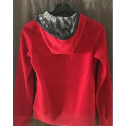 Veste polaire capuche rouge