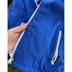 Veste softshell bleue électrique