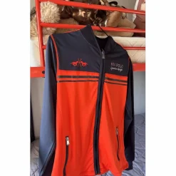 VESTE ZIP HV POLO ROUGE/MARINE MANCHE LONGUE AVEC ELEGANT LOGO EN STRASS * TAILLE M