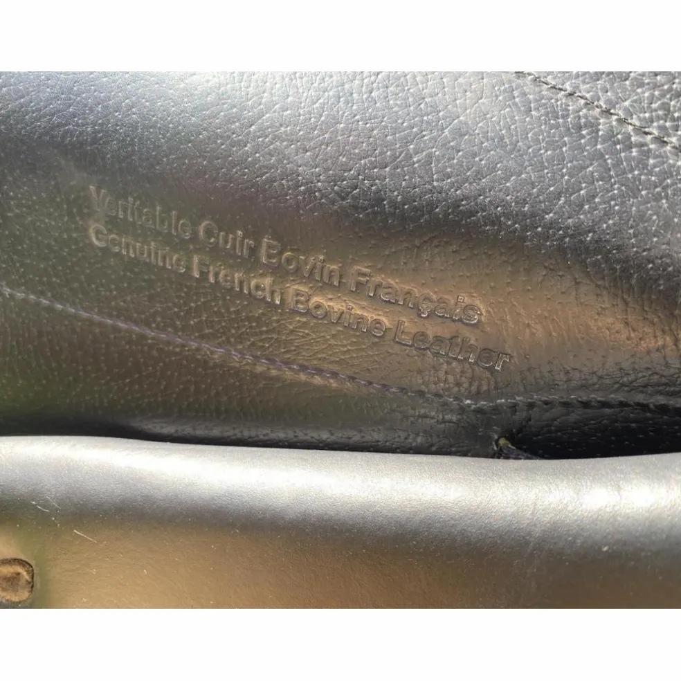 Voltaire Design - Selle Adelaide Noire 18"
