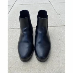 vêtements et chaussants enfant 8-10 ans